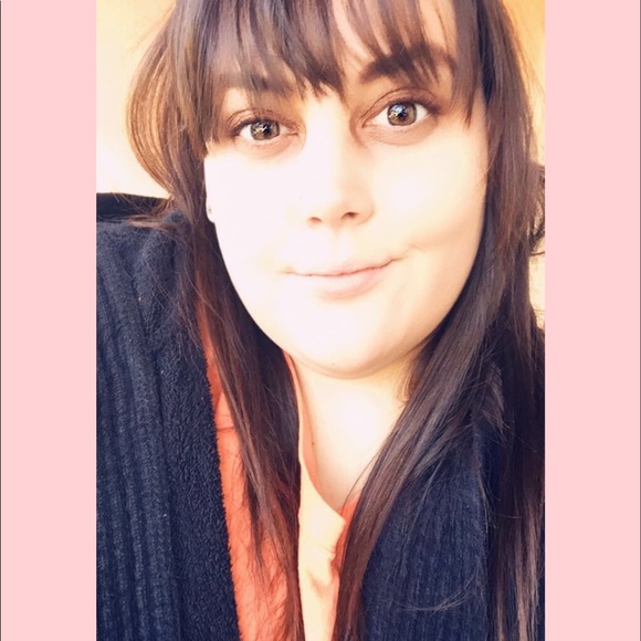 Meet your Posher, Lindsey - Picture 5 of 7